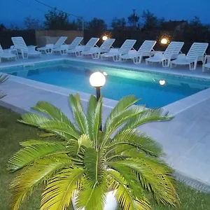 Ljubas Apartment